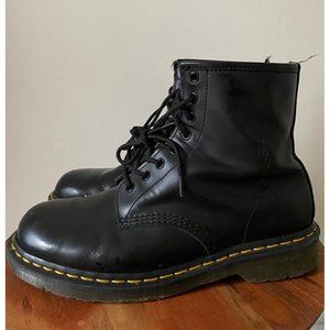 Doc Martens Boots Women’s 10